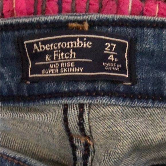 Jeans - Picture 2 of 2